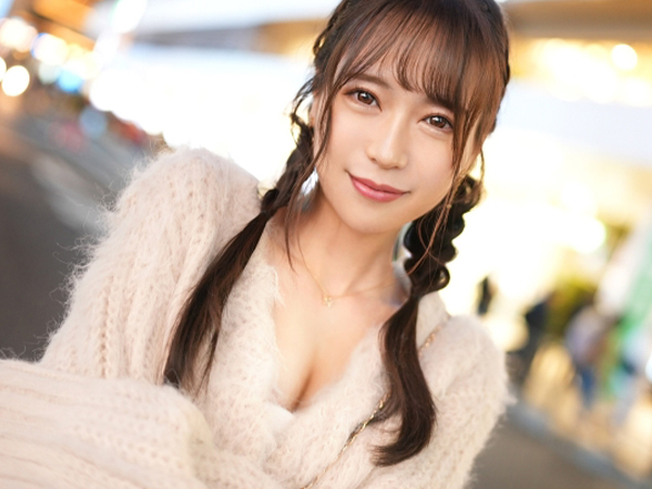 ＜居酒屋看板娘＞色白美女のお姉さん♥学費の為に騎乗位＆立ちバックセックスっ！気持ちよさを隠しきれない！！