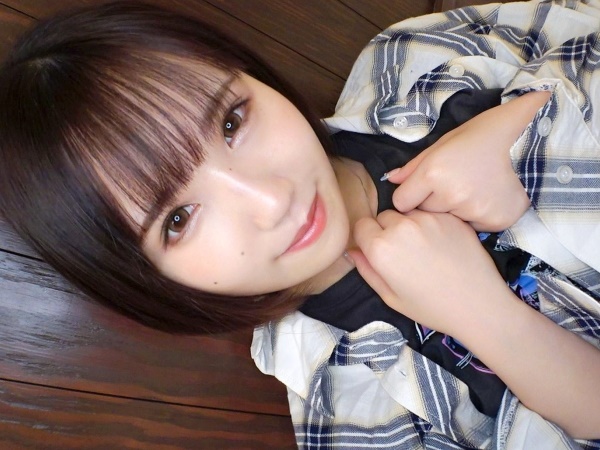 【素人】恋人いるにもかかわらず他人棒に夢中になっちゃう女の子！セックスって隠れてやるのが気持ち良いって良く分かるね！