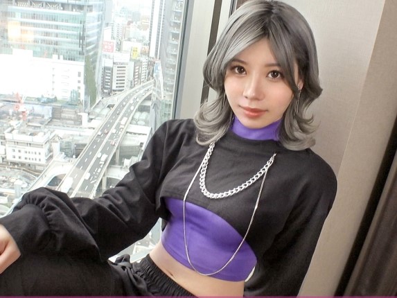 【GAL潮吹き】「もっとちょうだい…♡」トロンとした表情で快感にひたるエロい姿！絶頂を繰り返してマンコひくひく！