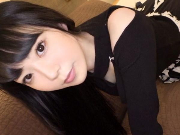 ＜素人×潮吹き＞清楚系スレンダー巨乳で美尻のお姉さん♫手マンで大洪水の快楽覚醒♡毛無マンコに生ハメ鬼突き絶叫アクメ♡