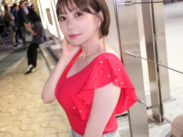 【美巨乳お姉さんと危険なプレイ】『ダメ…でも気持ちいい…』色白美人のお姉さんが、柔らか巨乳を揉まれ、パンストを破かれて生チンポを挿入！我慢できずに喘ぎまくるエロい姿がたまらない！♡
