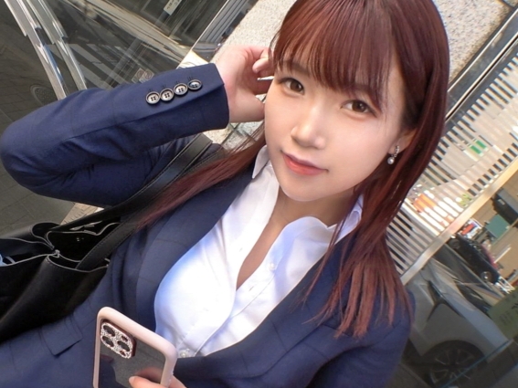 【スーツ姿のOLお姉さん】パンスト破いて手マンでぐちょぐちょ！メス汁垂らしまくりのヌルヌルおマンコにデカチン挿入で悶絶！！
