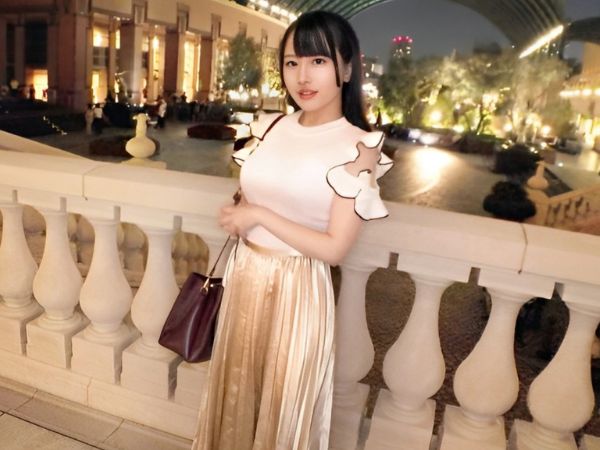 【ナンパ成功】アニメ声の巨乳美少女をゲット！敏感なオマ●コを手マンで責めたら、ビショ濡れになるほど感じちゃって、めちゃくちゃエロい反応に興奮MAX！！