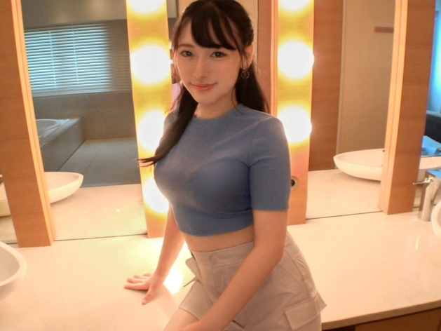 【巨乳素人】ぐへへ…！衣服の上からでもサイズ感が分かるエロボディに興奮！この爆乳美女…心底エッチなセックスしてくれる！