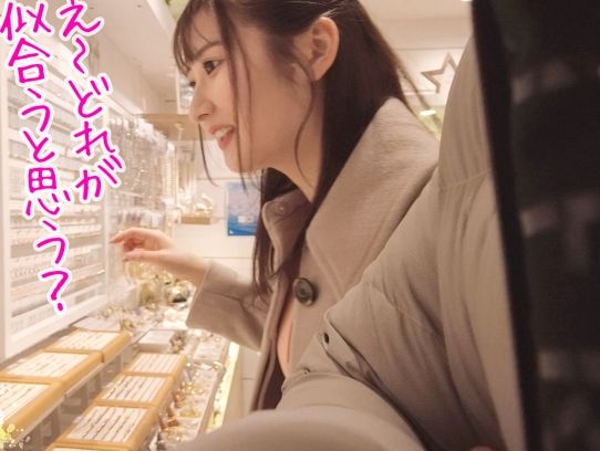 【素人カップルのラブラブSEX】『気持ちいい…』デート後のホテルでイチャイチャ♥正統派カワイイ彼女が彼氏のデカチンで激ピストン！悶絶絶頂の膣奥突きで愛液ダダ漏れ！！