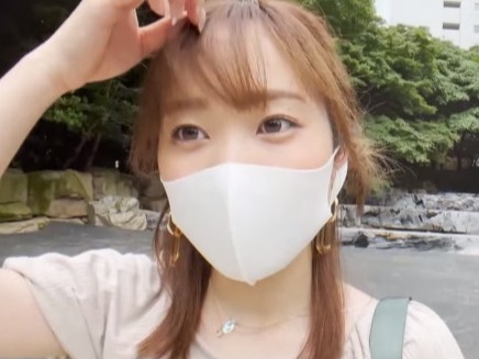 ＜素人ハメ撮り＞フォロワー数2万越えのインスタ大好き素人女子が自分の秘部を晒してフィーバー♡バックで突かれてアンアアン…