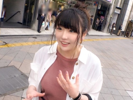 【素人ナンパ】パンティに縦シミ作って欲情する保育士さん…巨乳パイズリから後背位で突かれてブルンブルン…♡