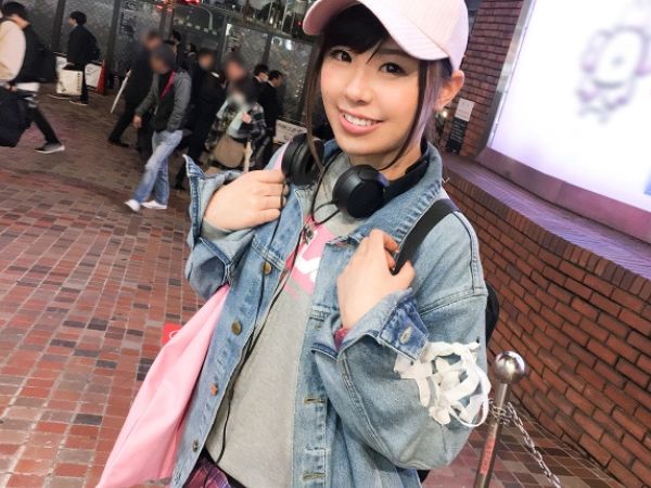 【ピュア美少女の初体験】『ダメ…感じちゃう…』ボーイッシュな素人娘が、ナンパで敏感ボディを開発されちゃう！触れるだけでビクビク反応するウブなカラダを、たっぷり味わい尽くす♡