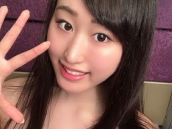 【アイドル裏の顔】『もっと奥まで…』清楚系地下アイドルがファンと種付けセックス！本番禁止のはずが、膣内射精を求めるドスケベ本性丸出し♡