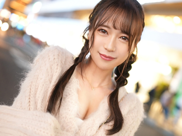 【居酒屋バイトの裏顔】『もっと舐めて…』スレンダーお姉さんがAVで大胆変身！クンニで性欲爆発、エロモード全開の美女が本能むき出しセックス！♡