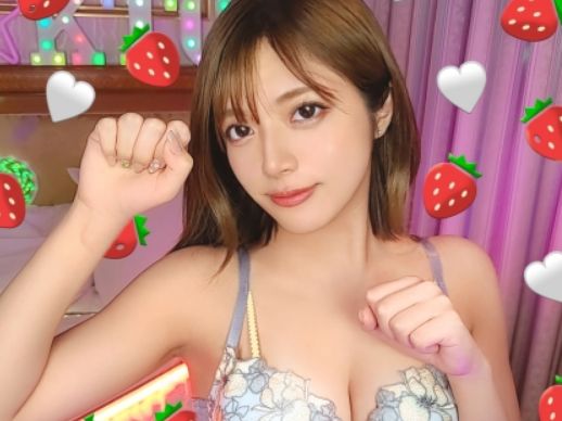 【淫乱ギャル】猥褻インフルエンサー♥性欲強すぎてAVで発情しちゃいますっ…オイルプレイも大好き！！