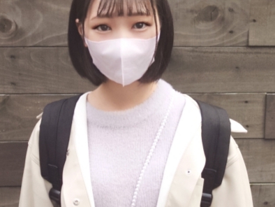【ショートカット美少女の初々しい騎乗位】『あっ…ダメ…』ウブな美少女がパイパンおま●こを激しく貫かれ、自分で腰を振っちゃう！無毛マンコが肉棒に包まれる瞬間がエロすぎる♡