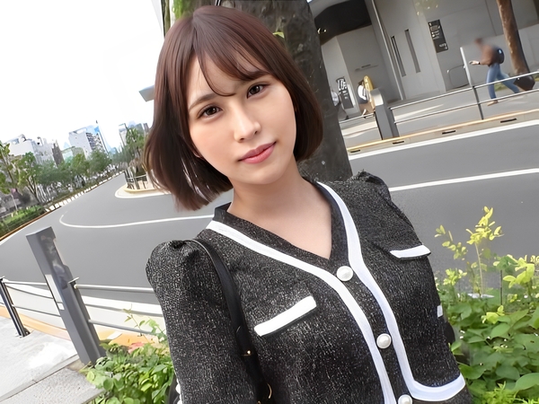 ＜接客バイト＞ドーナツ屋店員の「穴」にぶっ込みっ！跨がりセックスが特に気持ち良さそうな展開です！！