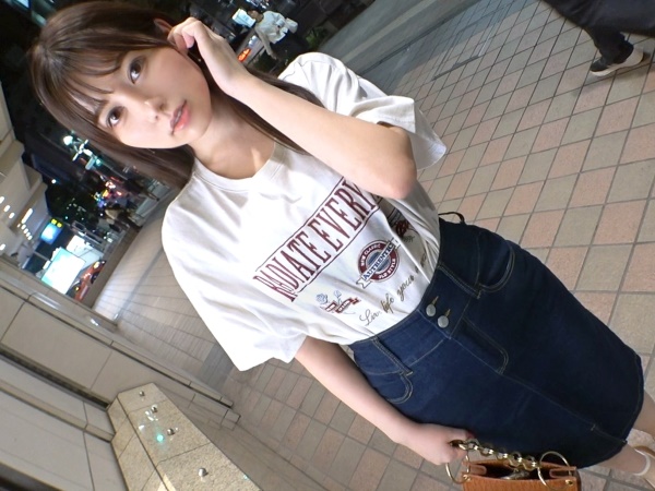 【激カワお姉さんを口説き落とせ】『もう…ダメぇ…』押しに弱い美ボディを後ろからガン突き！ 甘い喘ぎ声が響き渡り、連続イキでトロトロに♡