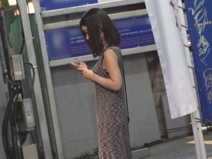 【街角ナンパ】モデル体型の立ちんぼ美女をゲット！♥性欲モンスターなスレンダー娘が騎乗位で暴走！腰振りが止まらないエロすぎ素人SEX！