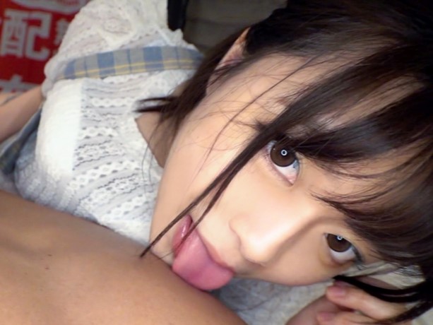 【激カワ美少女の着衣セックス】『ダメ…でも気持ちいい…』ナンパでゲットした美少女がキュートに喘ぎまくり！服の上からでもわかる敏感ボディにボッキ不可避！！♡