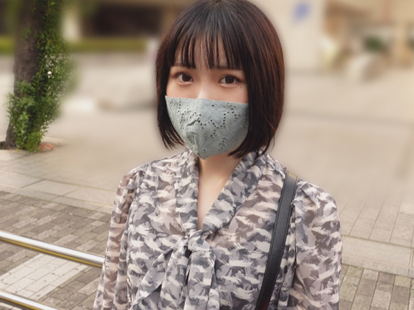 【隠れドM女子】クールな顔してセックス大好き！首絞めプレイでマンコキュウキュウ締めちゃう敏感ボディ♥可愛い喘ぎ声がたまらない！！