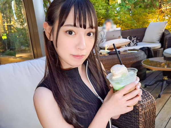 【Jカップ美巨乳お姉さん】黒髪ロングの爆乳美女がパイパンま○こを激しく責められ、対面座位で生チンポを挿入！巨乳揺れまくりのエロすぎる生ハメセックス！