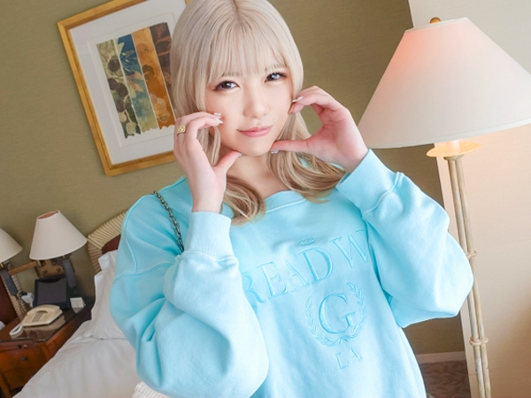 【金髪ギャルをゲット！】ナンパで釣れた激カワギャルと即ハメ！つるつるパイパンマ○コにチ○ポぶち込み、アヘアヘ喘ぐ姿がエロすぎる！！