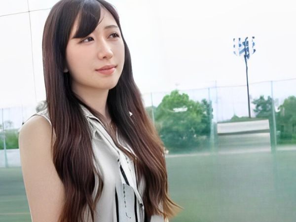 【三十路人妻の誘惑】美尻奥様、AVデビュー！自慢の巨尻を揺らしながら、騎乗位で男を翻弄！三十路の色気とエロさ全開の腰振りは必見！ｗ♡