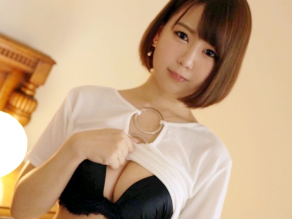 【尽くし系極上お姉さん】『気持ちよくしてあげる♡』男を喜ばせるのが大好きな美女が、チンポを丁寧にフェラ＆パイズリでご奉仕！愛撫でトロトロになったマンコは、もう我慢の限界！！