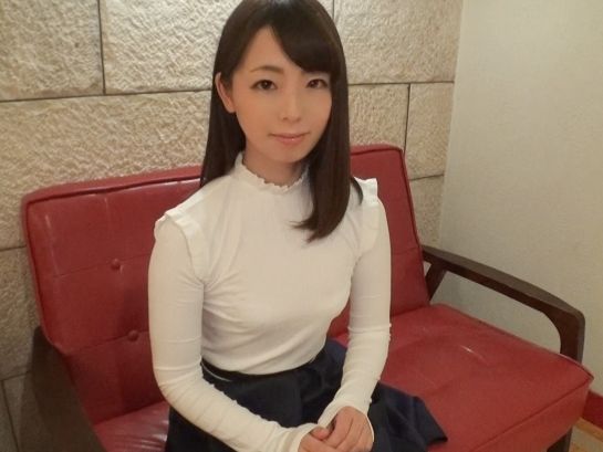 【若すぎ三十路のAVデビュー】『乳首気持ちいいの？』30歳とは思えないスレンダー美人が、男を責めまくる！手コキと乳首舐めで悶絶させる、エロすぎるお姉さん！！