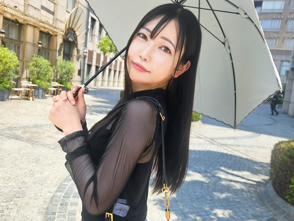 【黒髪巨乳美女のストレス解消セックス】『今日は思いっきり乱れたい…』素人美女が濃厚フェラでご奉仕！正常位で生チンポを挿入され、巨乳を揺らしながら感じまくる！♡