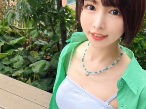 【アイドル秘め事】ライブ後のアイドルがホテルで本性むき出し！チ○ポ咥え込み電マオナニーで絶頂！素顔の淫乱行為が止まらない！！