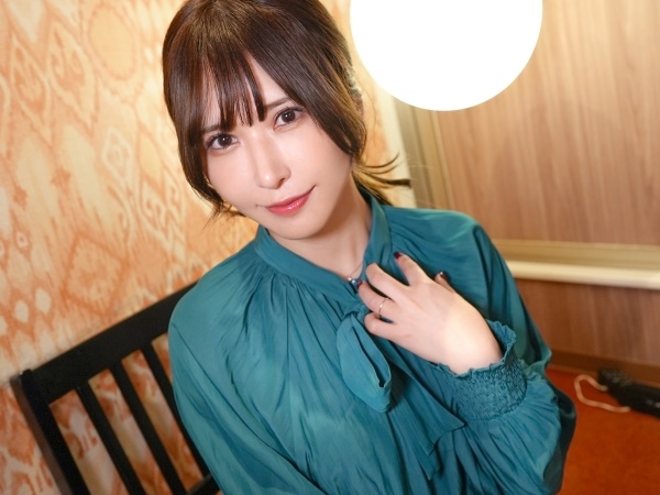 【制服美少女の危険なアルバイト】『もう…ダメ…』純粋無垢なJKが裏バイトでエッチなコスプレさせられ、フェラから生ハメまでヤリたい放題！♥