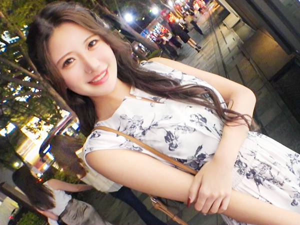 【ナンパ即イキ】『ダメぇ…またイッちゃう…』スレンダー美女が鬼手マンで潮吹き連発！敏感すぎるマンコを激しく責められ、初めての快感に悶絶！！