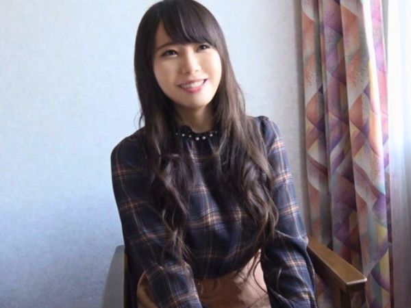 【彼氏持ちなのにAVデビュー！？】敏感乳首の素人美女、エロ乳輪がヤバい！興味本位で応募したのに、本気で感じちゃう姿が最高にエロい♡