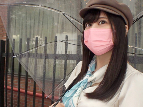 【ナンパ即ハメ！？】クリクリ瞳のスタイル抜群美女、ガード緩すぎ！？ 街中で声かけたら即ホテルIN！ 股も緩くて、あっという間に足開いちゃうエロさにビックリ！！