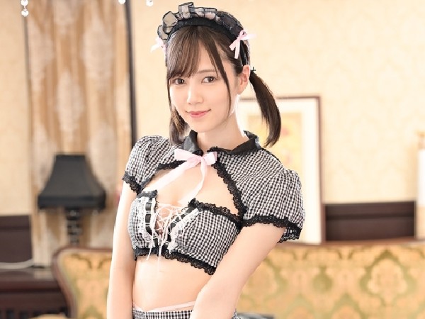 【痴女メイドの逆襲】『今日は私がご主人様♥』小悪魔メイドが男を逆レイプ！足コキでチンポを責め、搾り取ったザーメンをごっくん！男を翻弄するエロかわメイドの淫乱プレイ！！♡