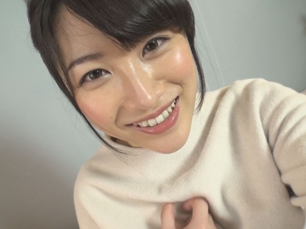 【痴女オナニー】「おしっこ我慢してるとムラムラ…♡」ガチ変態美女がマンコ欲情高まって喘ぎすぎ！！