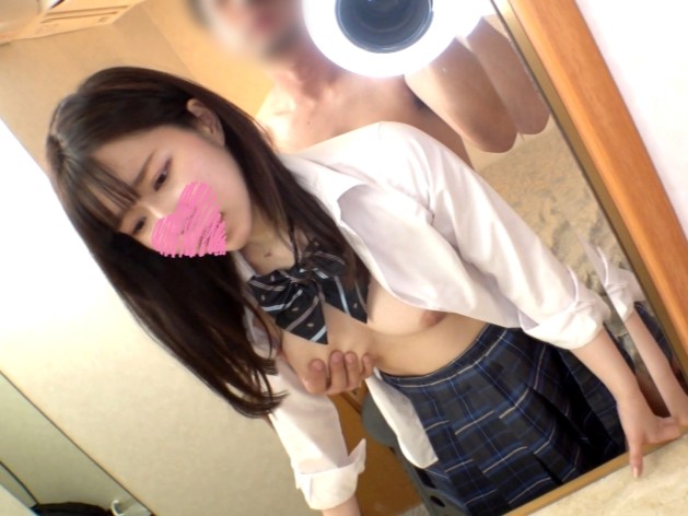 【素人】【制服美少女の秘密】『ダメ…』無垢なJKがスクール水着でフェラ抜き♥制服姿から大胆に変身！ロリっ子JKの隠れたエロさに興奮必至！彼氏にプレゼントする為パパ活SEXする制服美少女♥生挿入OKの濃厚中出し！さらに手コキフェラパイズリで連続抜き