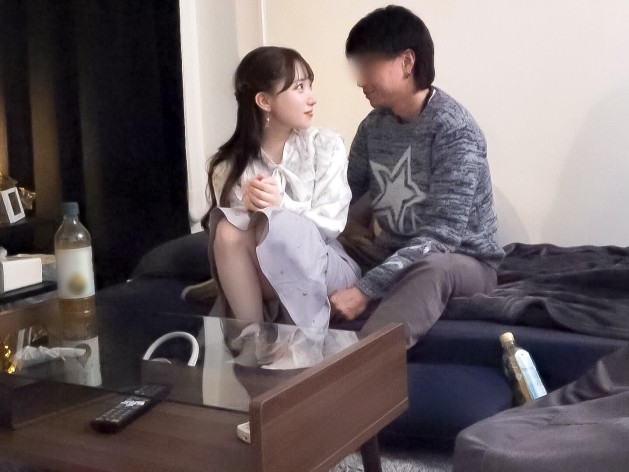 【連れ込み即マン】「やだぁっ♡」ロリ顔関西弁ビッチっ！テンション上がってヤリまくる変態女子っ！