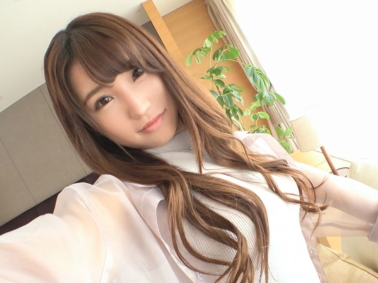 【素人エロ動画】バックから手マンでおまんこぐっちょぐちょ♡お尻フリフリで感じまくり！チンポ挿入でイキ狂う姿がヤバすぎるww めっちゃエロい素人娘の淫乱プレイ！！