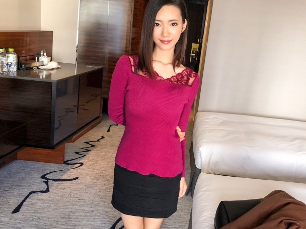 【スリム素人】細身の女性が好きって方寄って行って！エッチになるとついつい男根を求める肉食性が出てしまう女豹とハメハメ！