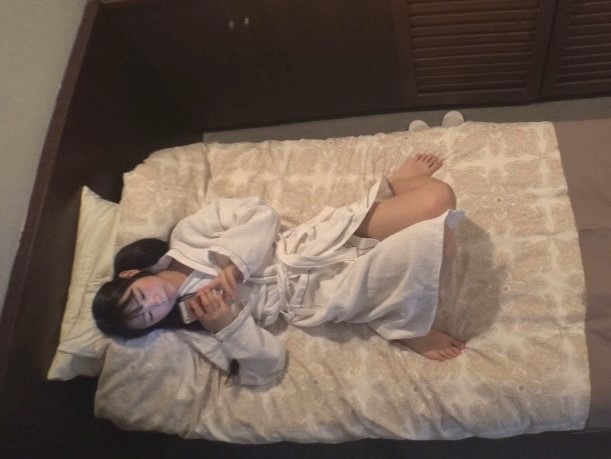 【密室の喘ぎ声】レンタルルームで隠れてオナニーする女たち…！カメラが捉えた本気の悶絶シーン！『あっ…♡』と漏れる吐息と、絶頂を迎える瞬間がヤバすぎる！！