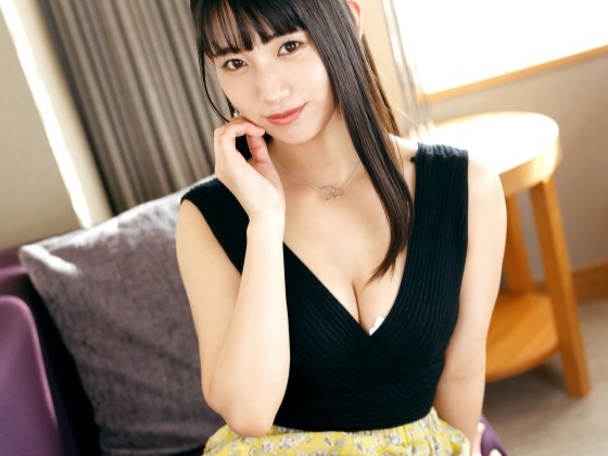 【バックで激突】清楚系ロングヘアお姉さん、エチエチボディがヤバい！キレイなカラダをくねらせ、バックで激しく突かれて感じる姿がエロすぎる！美髪を振り乱し、喘ぎまくる姿に興奮必至！