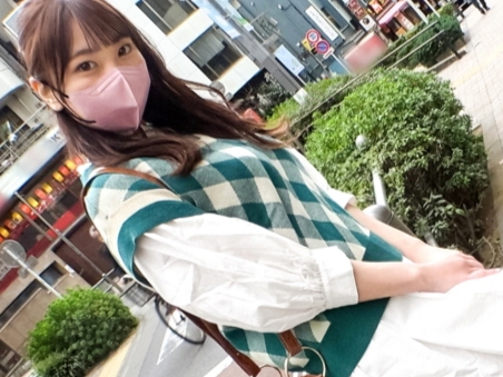 【敏感美乳娘の恥じらい噴水】『やだ、出ちゃう…』キュートな美乳ちゃんがおマタを刺激され、びちゃびちゃ大洪水！濡れ濡れおマンコにチンポ挿入で、感じまくり！♡